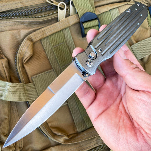 Reflux Automatic Switchblade Knife